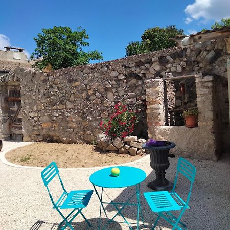Hotel La Grange De Sabatas Chomérac Exteriér fotografie